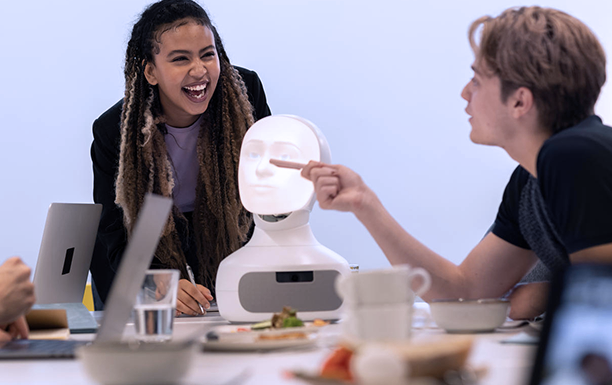 People in meetings benefit from AI-supported knowledge management