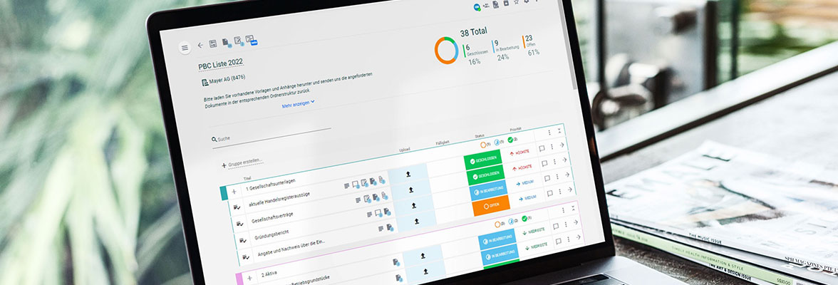 Laptop with open application: 5F platform for digitalization in law firms